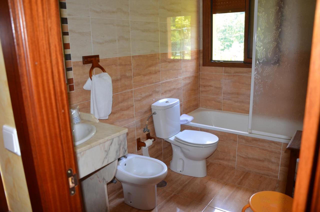 Hotel Arenas De Cabrales- Apartamentos Екстериор снимка