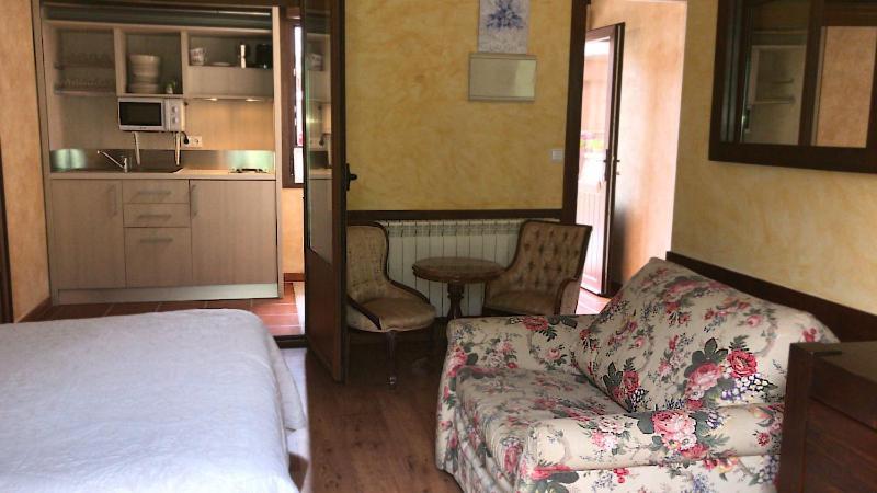 Hotel Arenas De Cabrales- Apartamentos Екстериор снимка